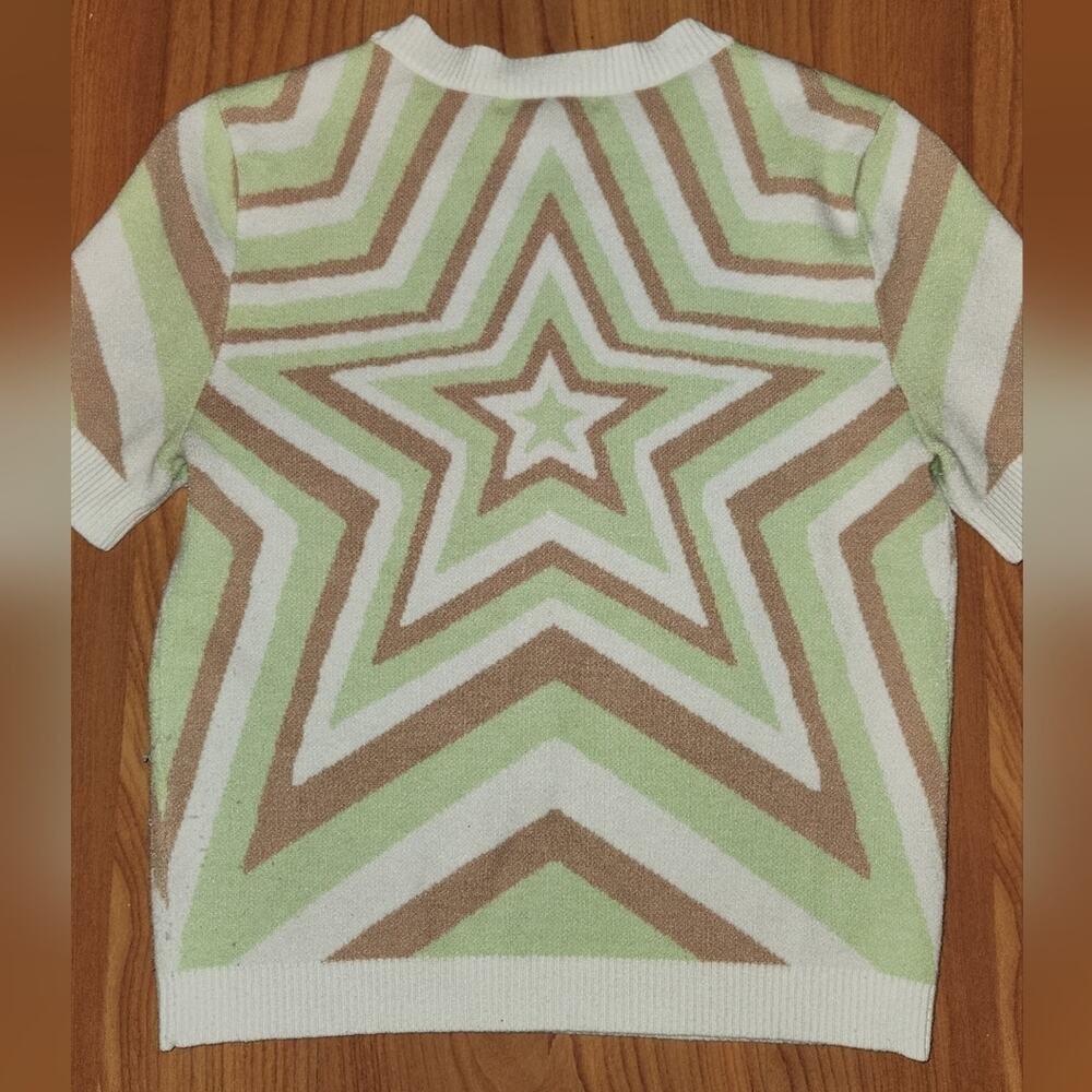 Forever 21 Star Trace Short Sleeve sz M EUC - Picture 3 of 10